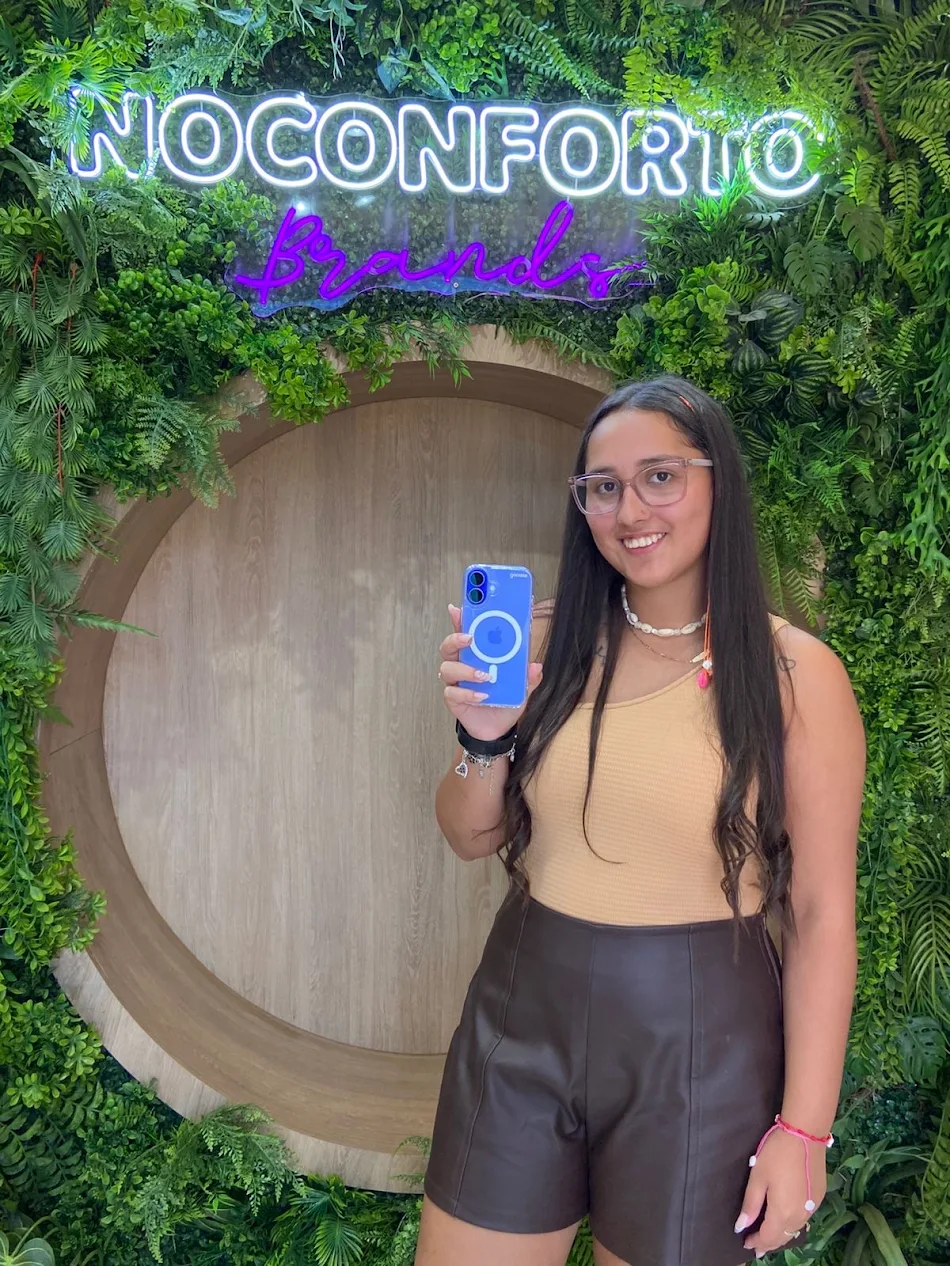 Vithoria Fagundes na Noconforto Brands